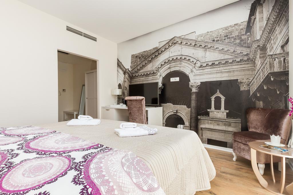 Spalatum Boutique Suites Split Quarto foto